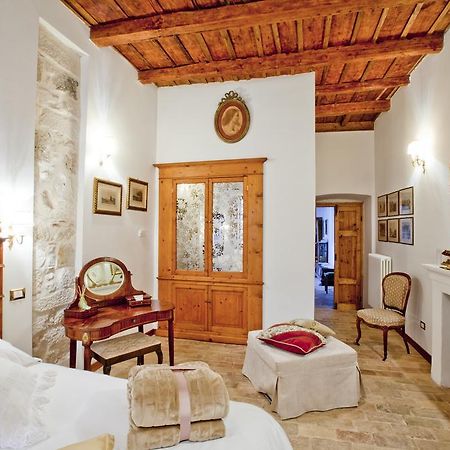 B&B Il Marchese Del Grillo Сульмона Номер фото