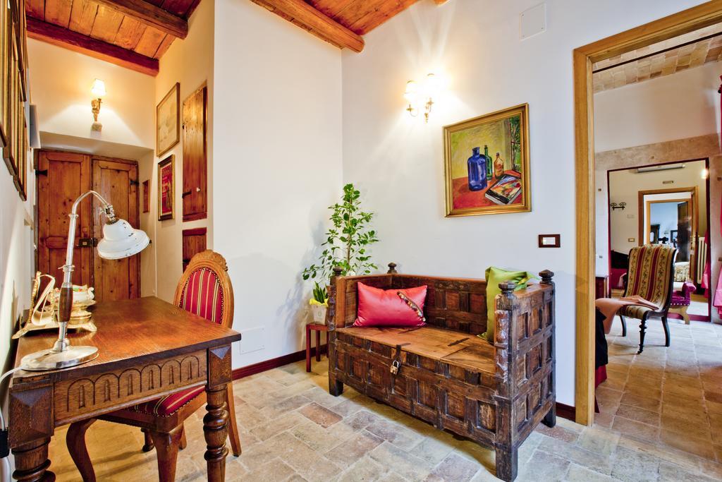 B&B Il Marchese Del Grillo Сульмона Экстерьер фото