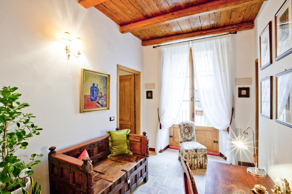 B&B Il Marchese Del Grillo Сульмона Экстерьер фото