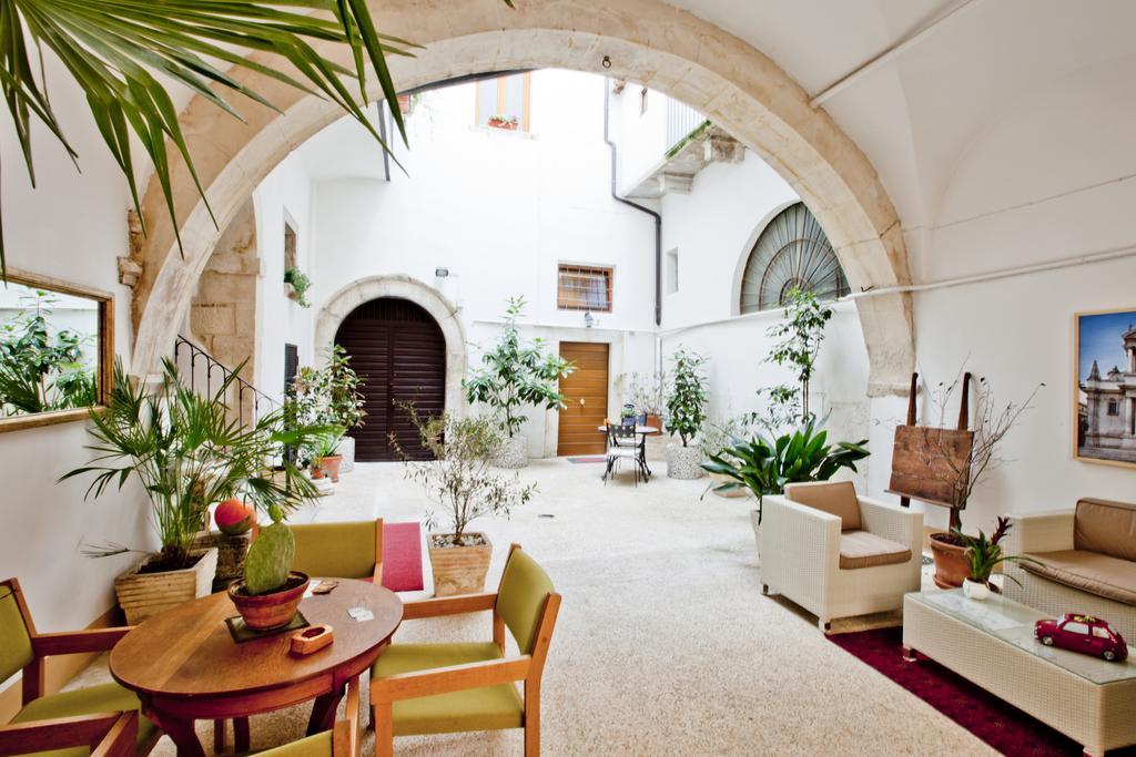B&B Il Marchese Del Grillo Сульмона Экстерьер фото