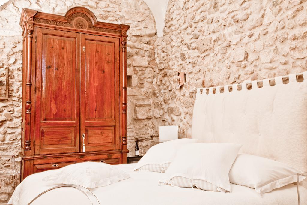 B&B Il Marchese Del Grillo Сульмона Номер фото