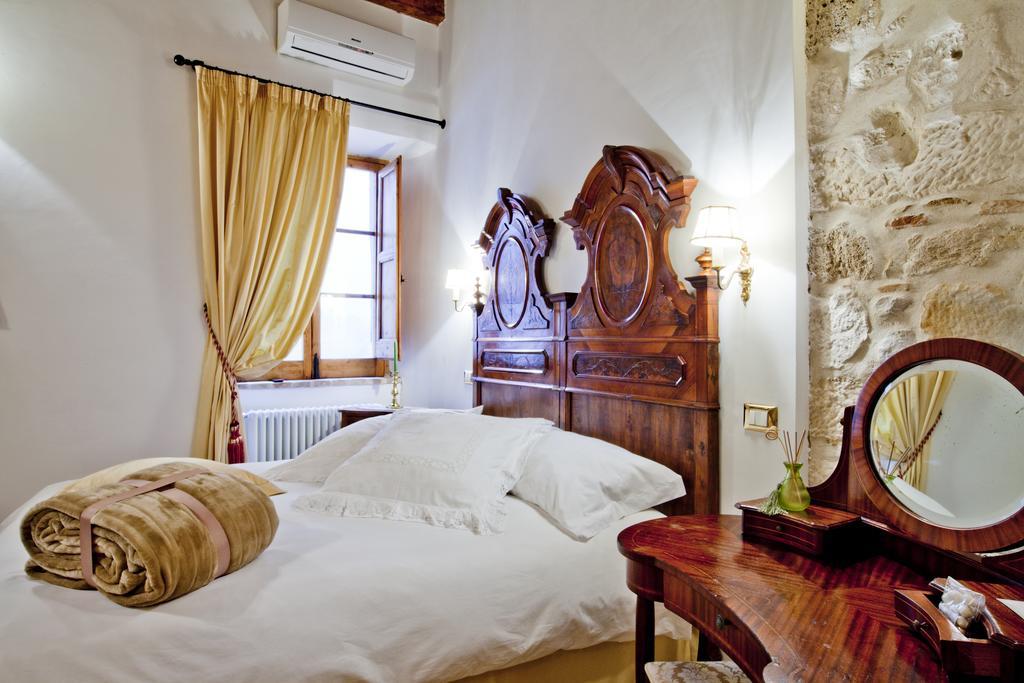 B&B Il Marchese Del Grillo Сульмона Номер фото