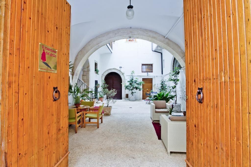 B&B Il Marchese Del Grillo Сульмона Экстерьер фото